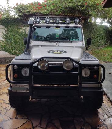 LAND ROVER DEFENDER 2.5 CSW 110 4X4 TURBO DIESEL 4P MANUAL LAND ROVER DEFENDER 2.5 CSW 110 4X4 TURBO DIESEL 4P MANUAL